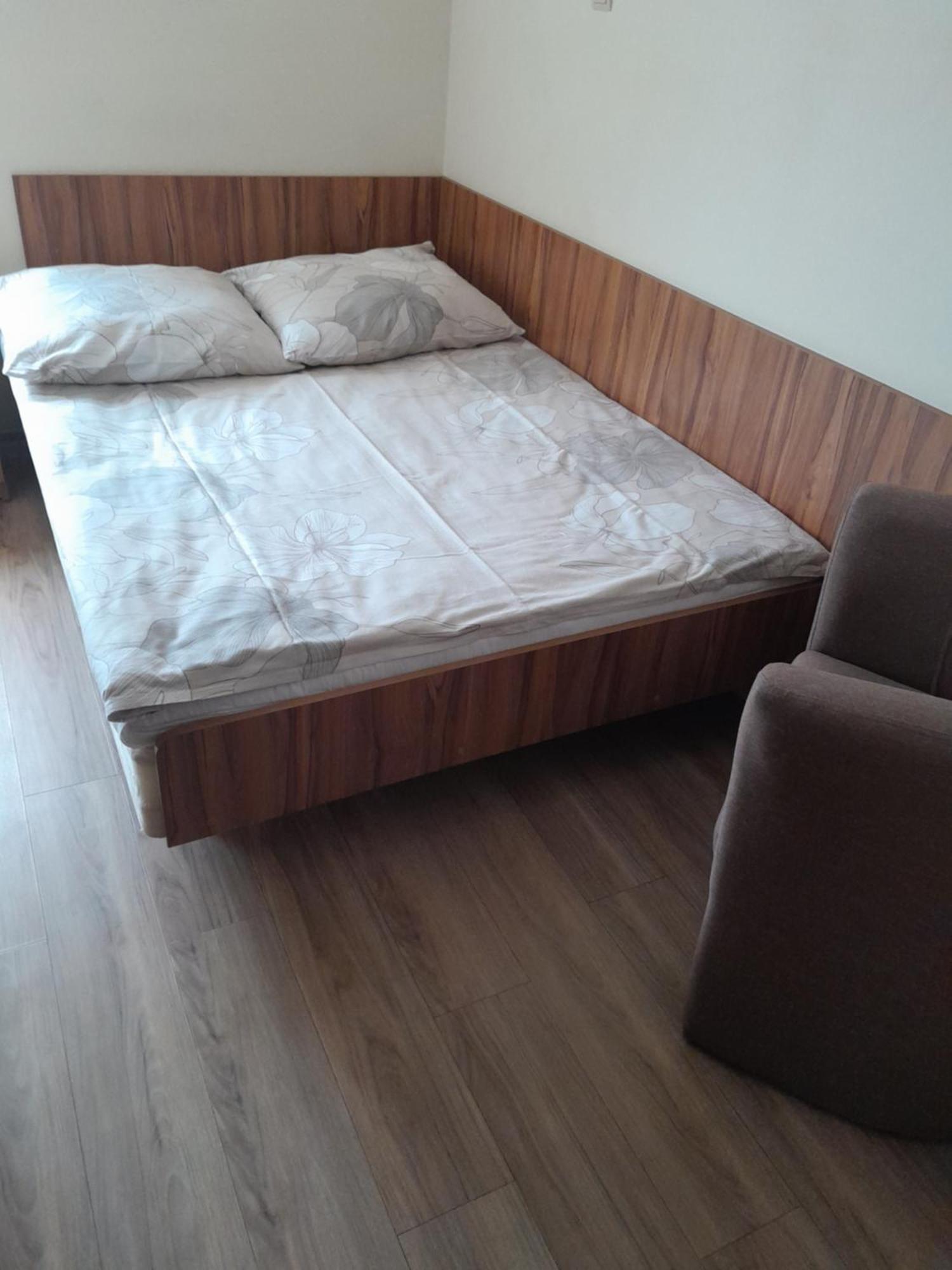 Hostel Polon Пултуск Экстерьер фото